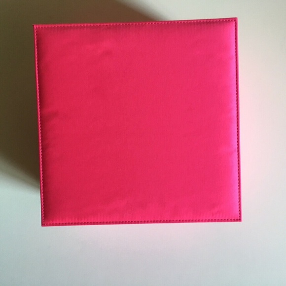 Prada Parfums Hot Pink Satin Makeup Organizer Jewelry Box New - Picture 2 of 6